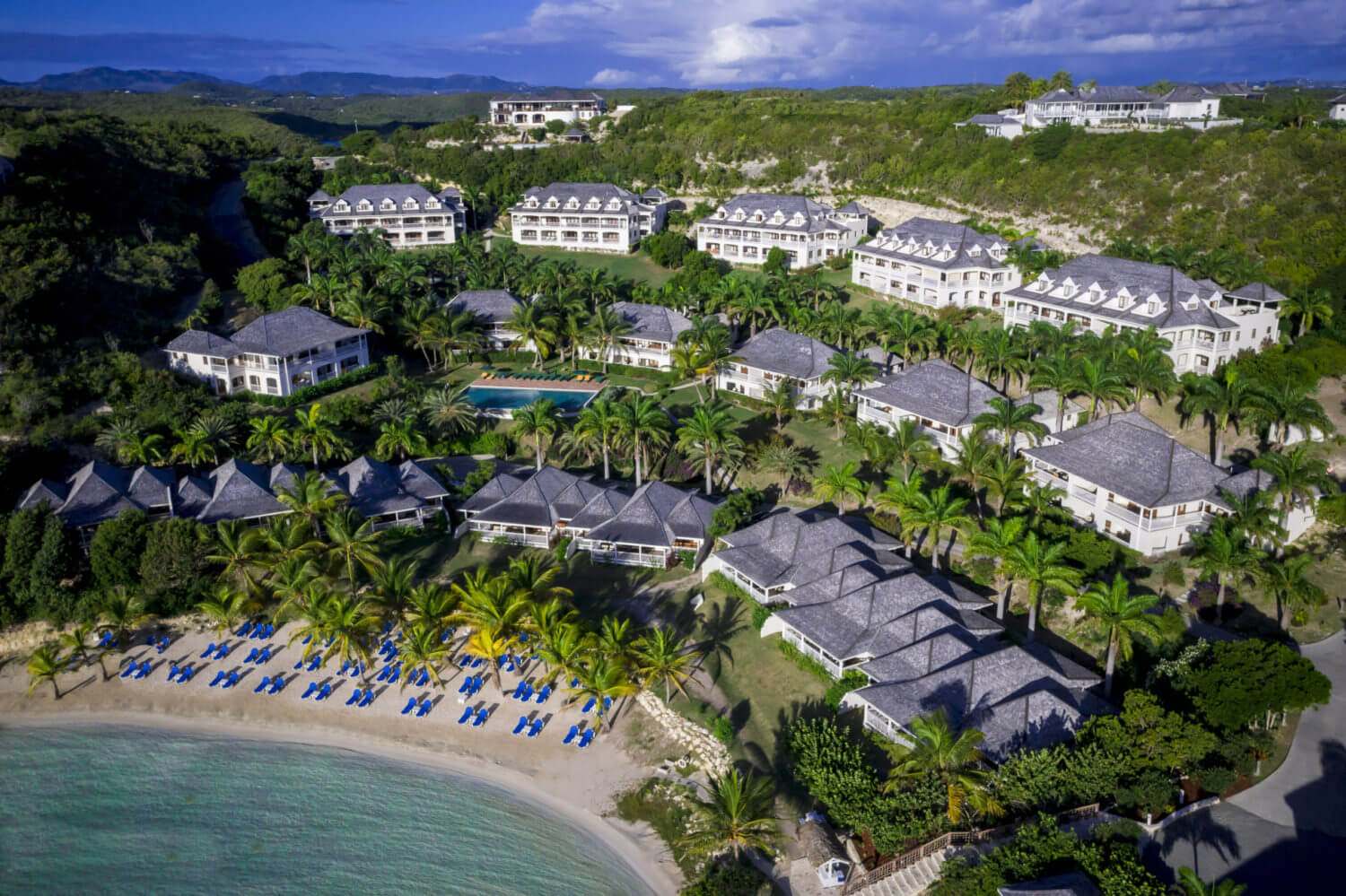 Paradise Properties - Nonsuch Bay  Deluxe  Suite Penthouse Apartment 921