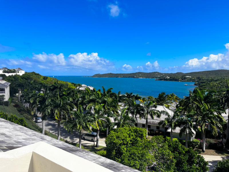 Paradise Properties - Nonsuch Bay  Deluxe  Suite Penthouse Apartment 921