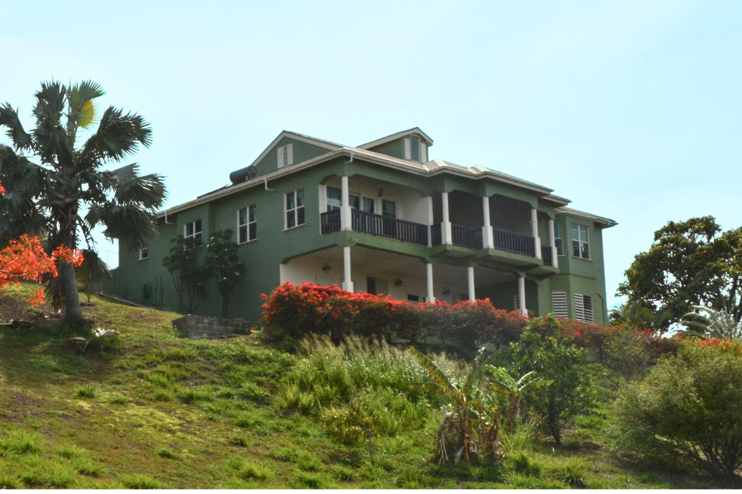 Paradise Properties - Villa Mya
