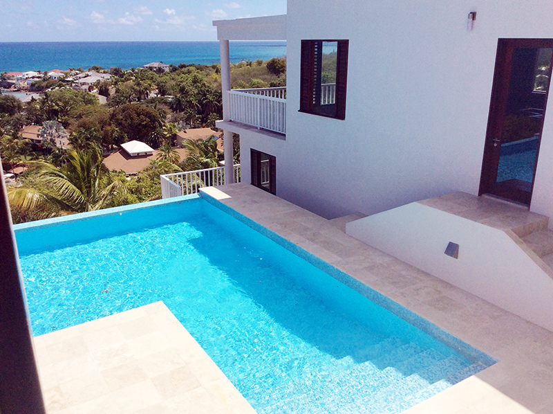 Paradise Properties - Blue Waters Villa - Desperado