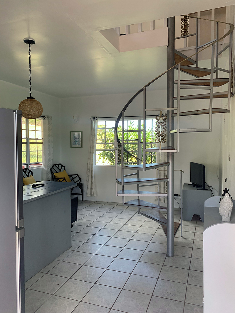 Paradise Properties - Ken's Apartment 